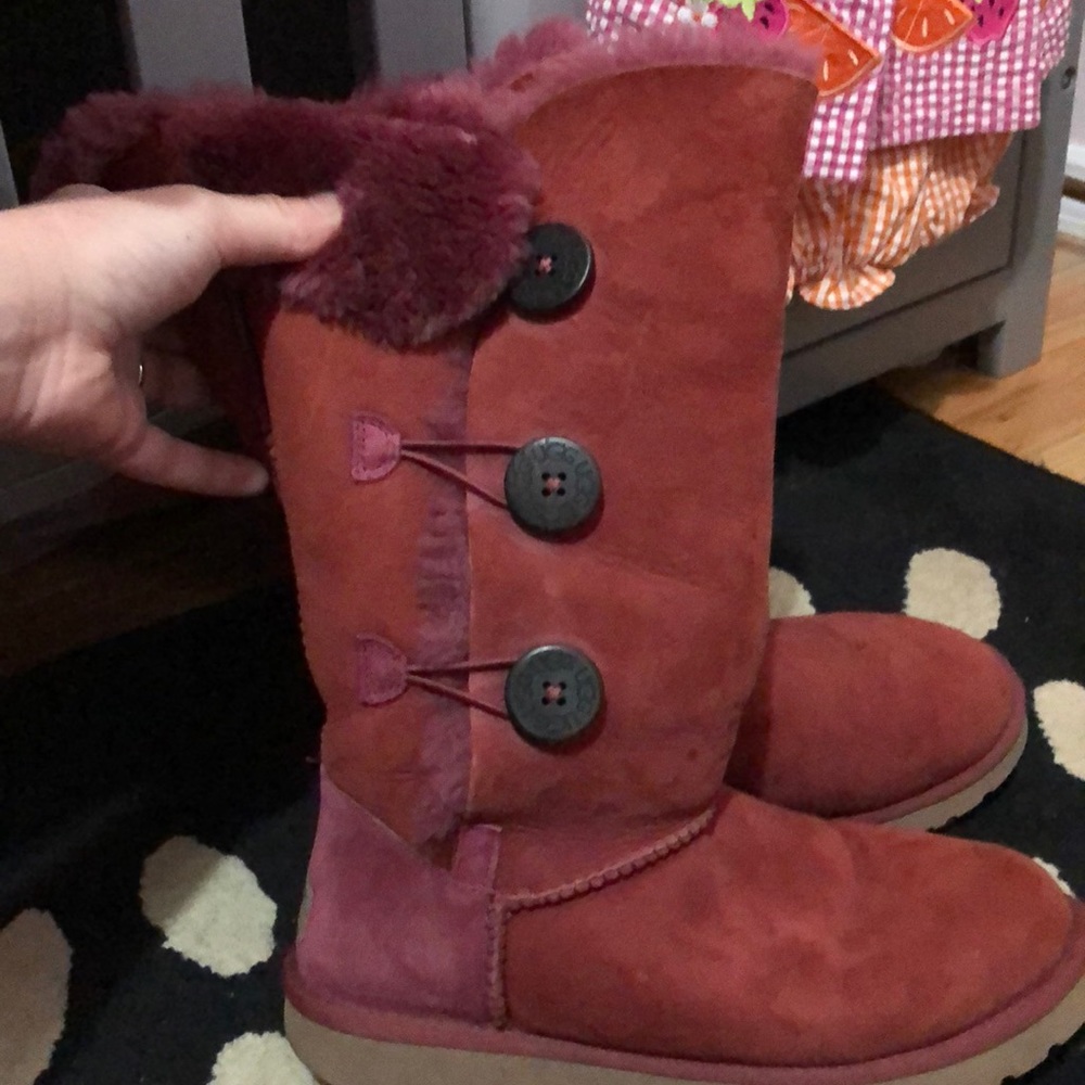 UGG - Sangria color Bailey tall classic uggs